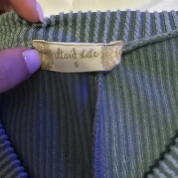 Altar’d State Top - Picture 3 of 4